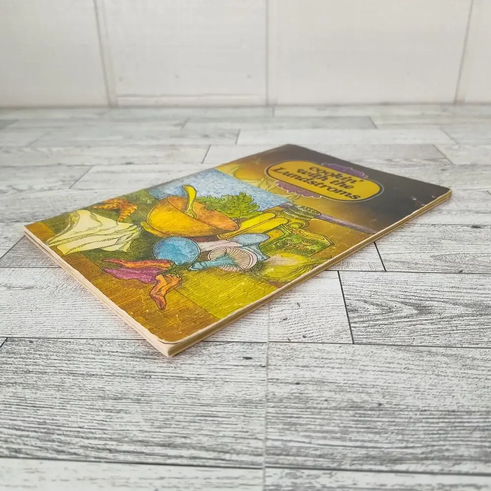 Vintage‎ Cookbook Cookin With Lundstroms Recipe Cards Cake Cookies Salad Pie